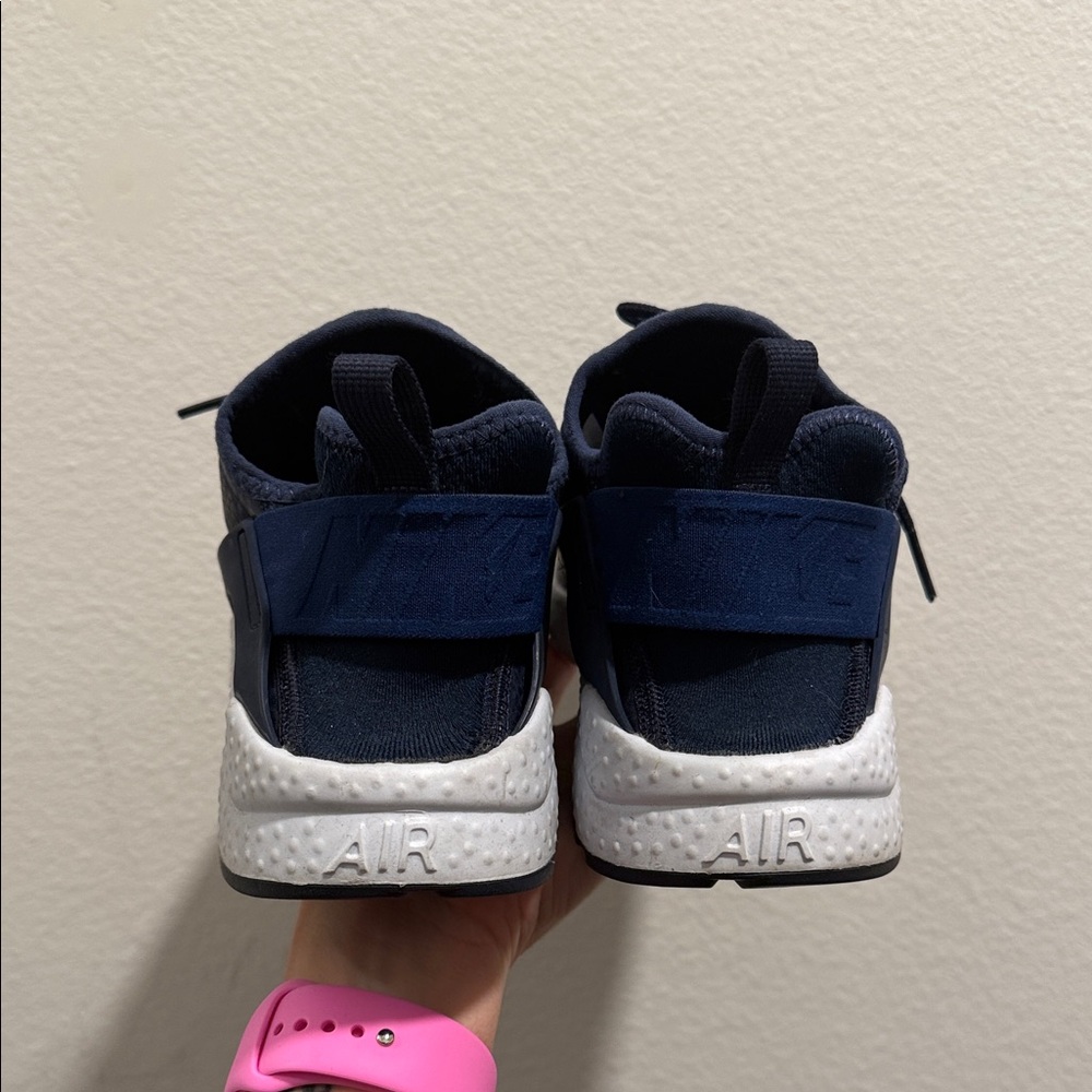 Nike Huarache Navy and White - Picture 4 of 5